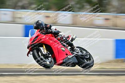media/Apr-18-2025-TrackDaz (Fri) [[45f5874c44]]/B Group/Session 4 (Turn 6 - Outside)/